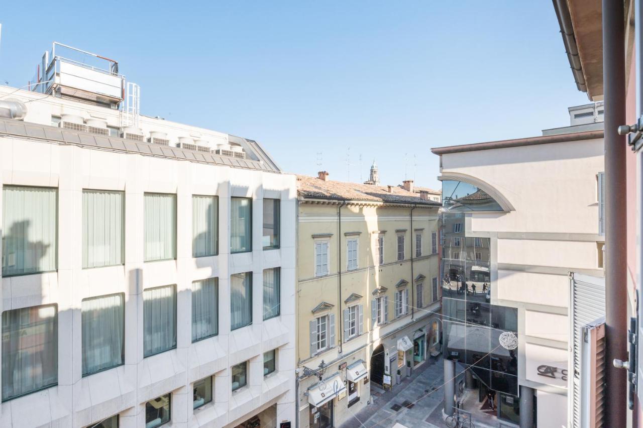 Raffinato Apt Vicino A Piazza Garibaldi X5 Парма Экстерьер фото